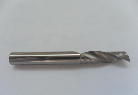 Wolframhartmetall-Schneidwerkzeug-Zylinderschafts-einzelner Flöten-Schaftfräser